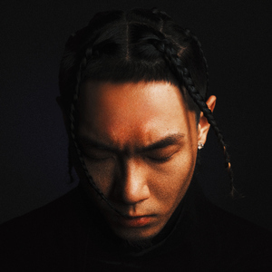 正在播放丰满老熟女
